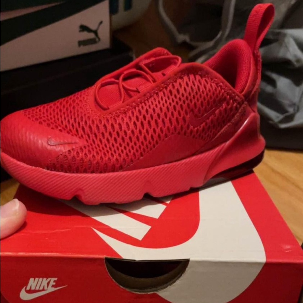10C Red Air Max 270